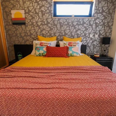 Pensión Pilar Beach Home Nazaré