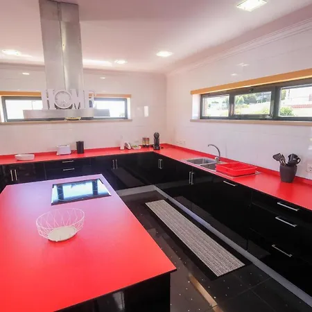 Pensión Pilar Beach Home Nazaré